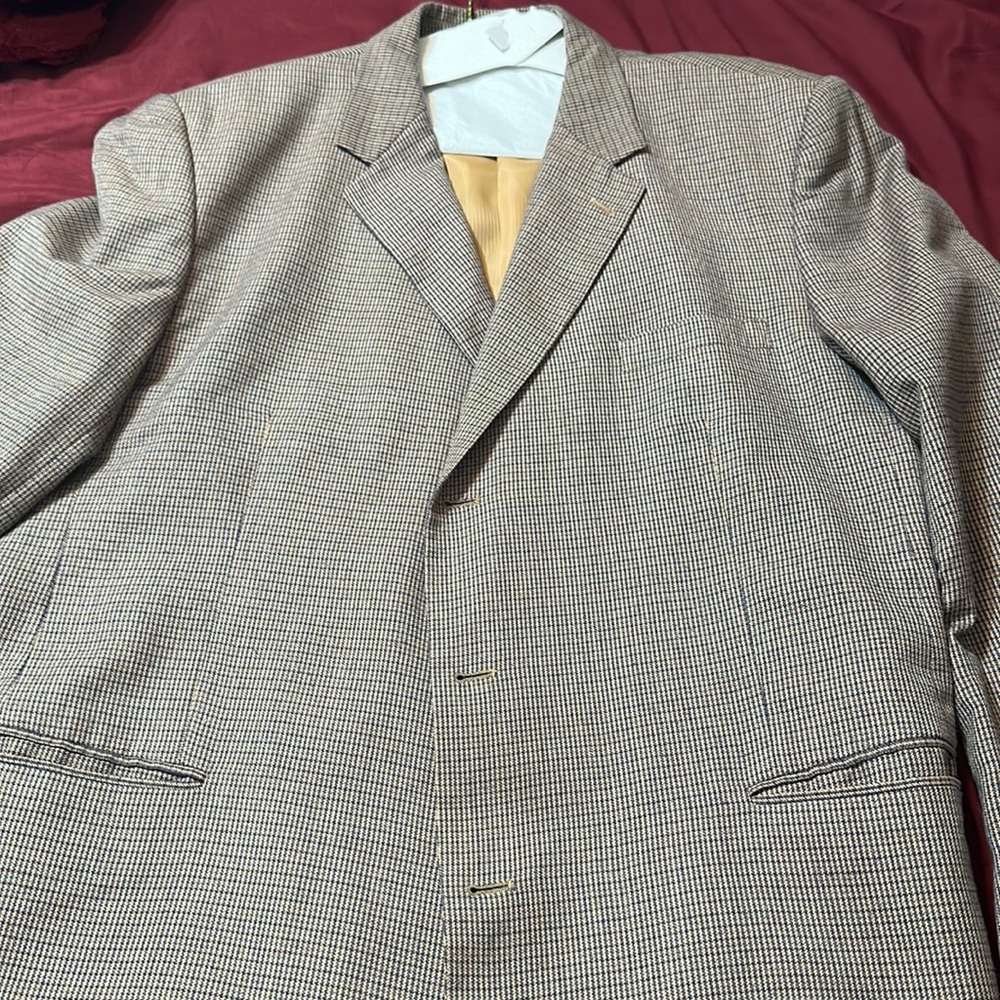 Freshly cleaned Bolzano sport coat size 48L.